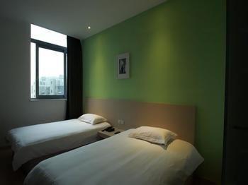 Motel 168 Shanghai Pudong Huinan Metro Station Tesco ภายนอก รูปภาพ